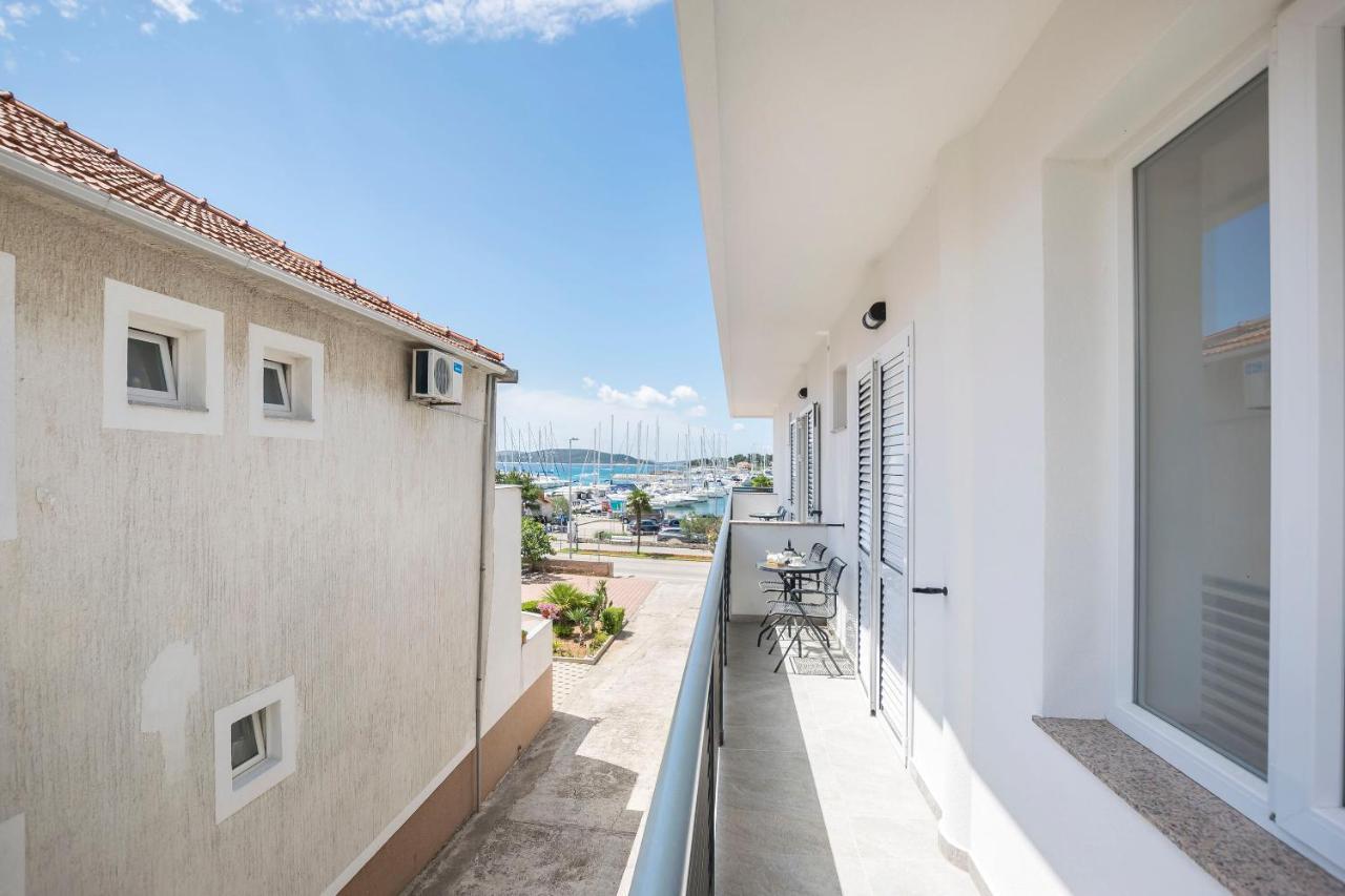 Apartments And Rooms Mare Vodice Dış mekan fotoğraf