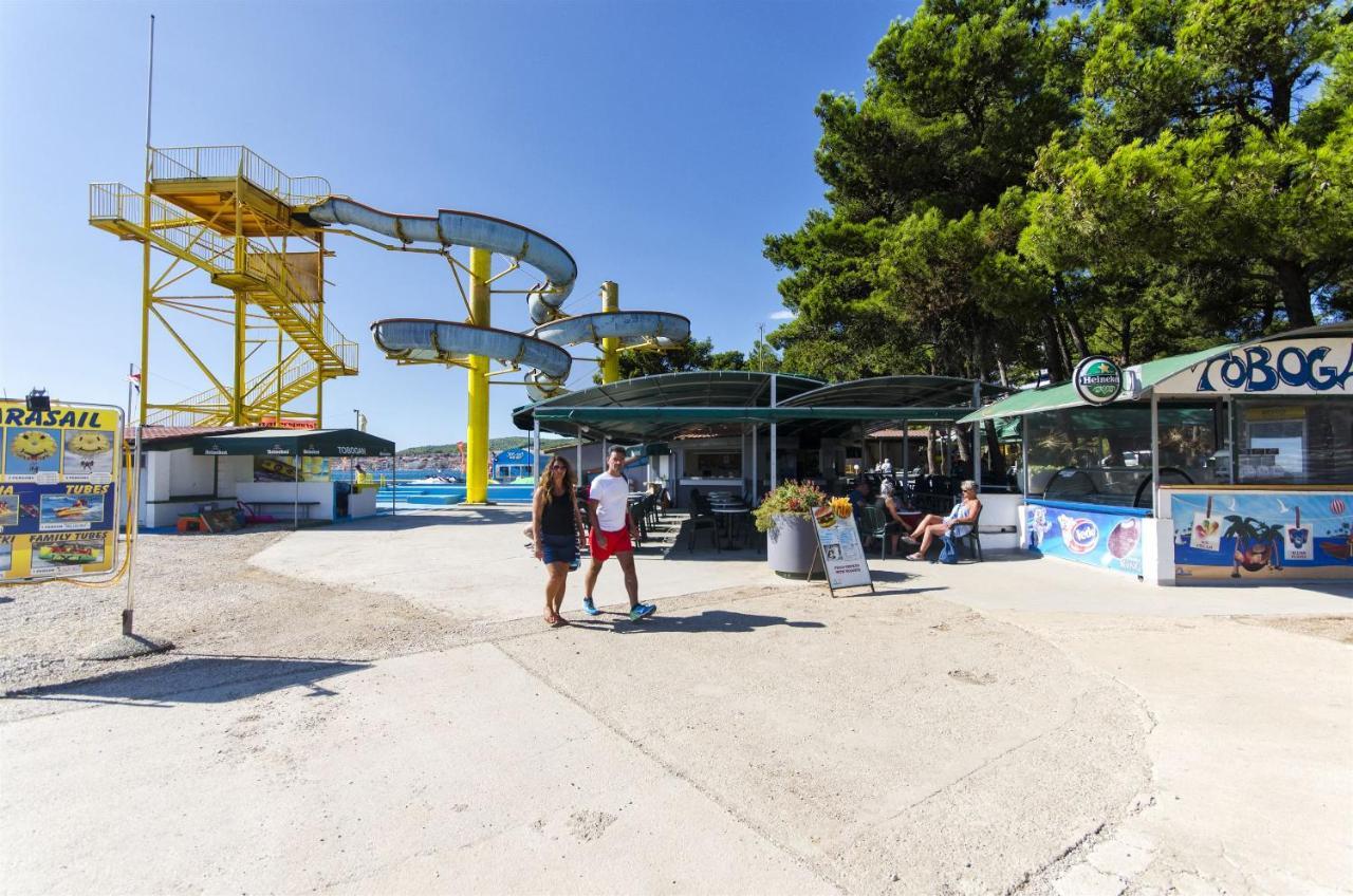 Apartments And Rooms Mare Vodice Dış mekan fotoğraf